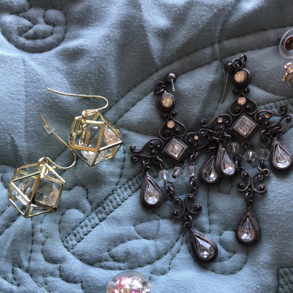 Earring bundle - Picture 5 of 7